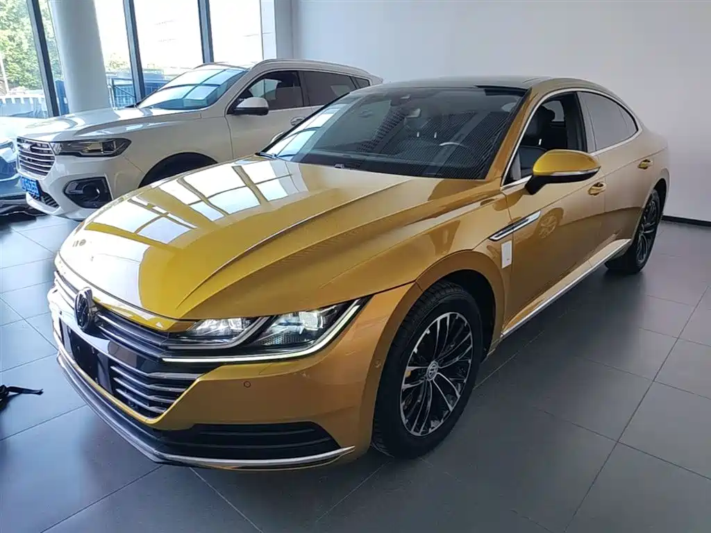 Volkswagen FAW-Volkswagen CC 2019 330TSI Charming Appearance (China V) фото 2