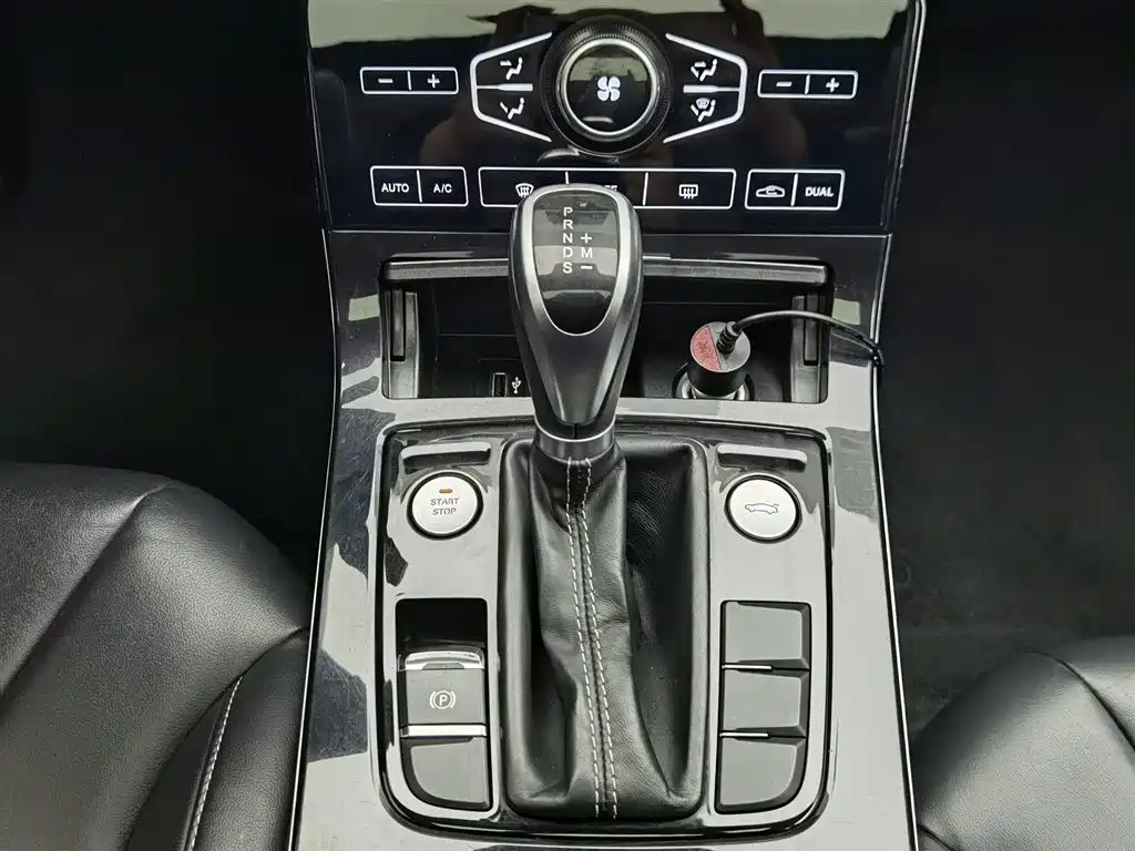Hongqi H5 2019 30TD Agile Edition фото 13