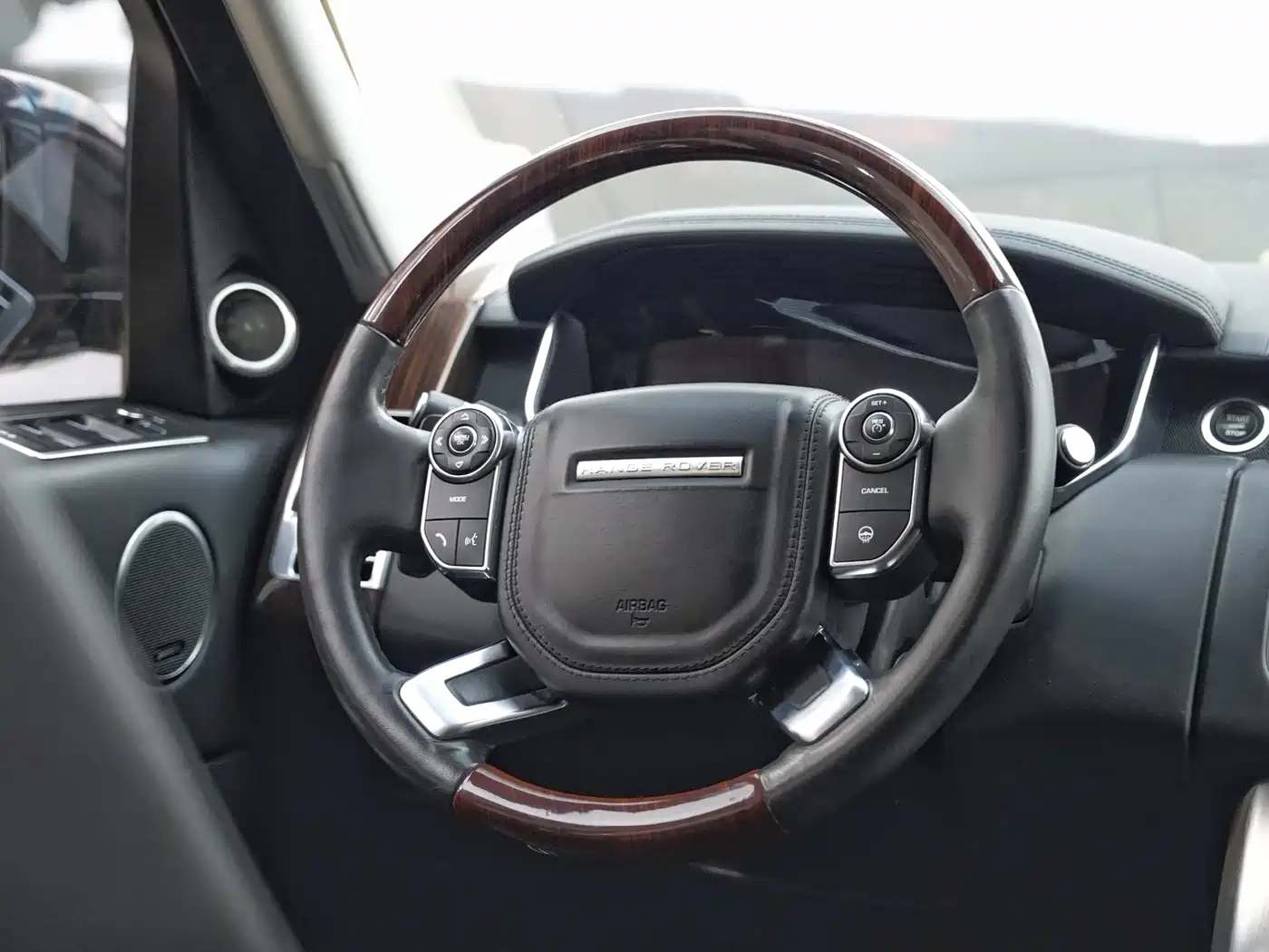 Land Rover Range Rover 2016 3.0 SC V6 Vogue SE Autobiography LWB фото 6