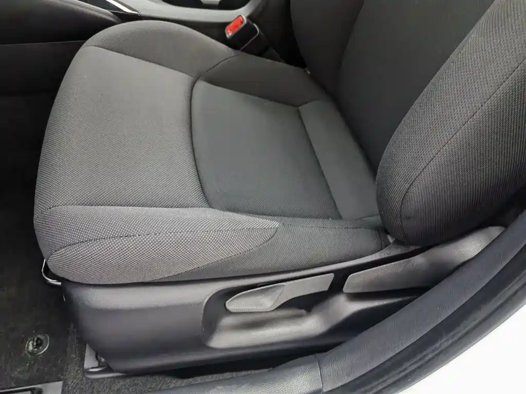 Toyota Levin 2022 185T CVT Luxury Edition фото 20