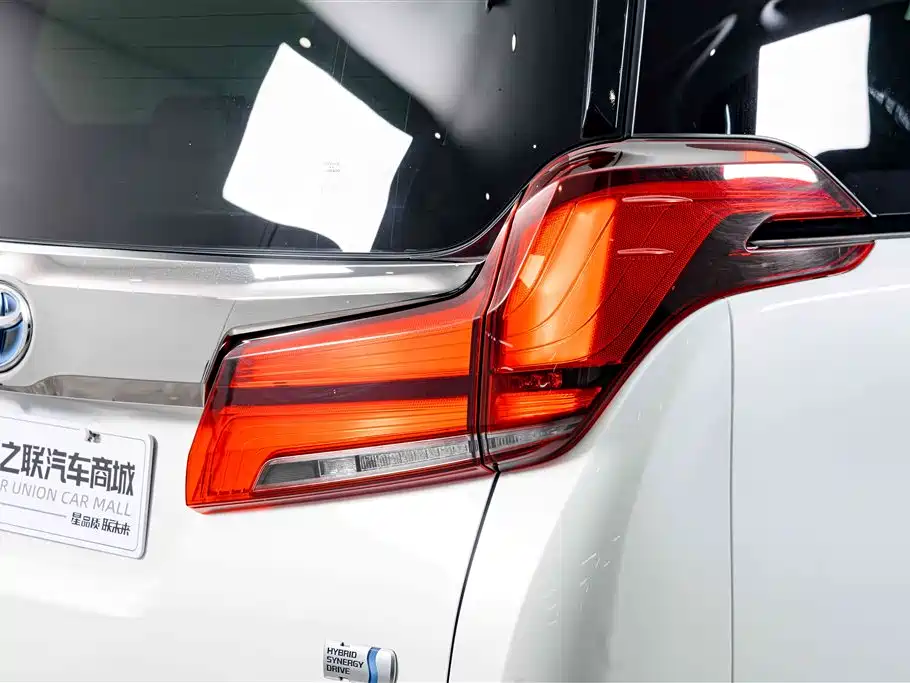 Toyota Alphard 2020 Hybrid 2.5L Premium Edition фото 8