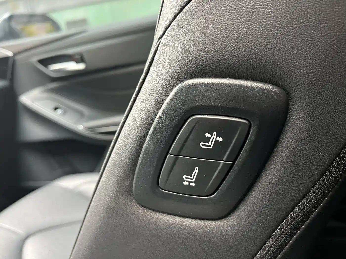 Toyota Avalon 2023 2.5L Luxury Edition фото 37