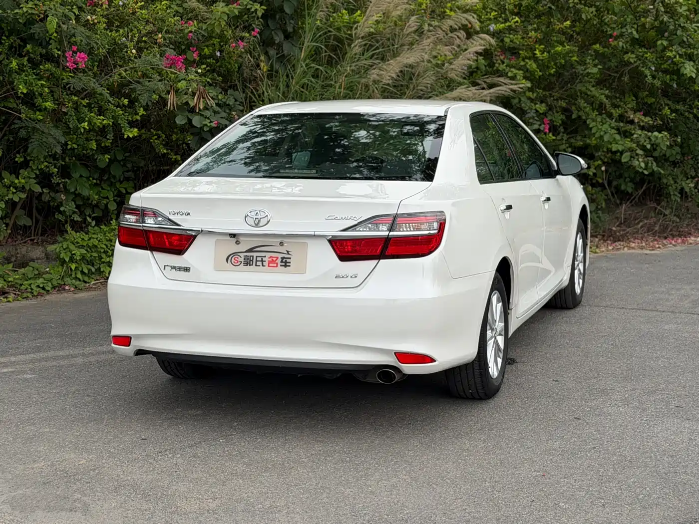 Toyota Camry 2015 2.0G Leading Edition фото 4