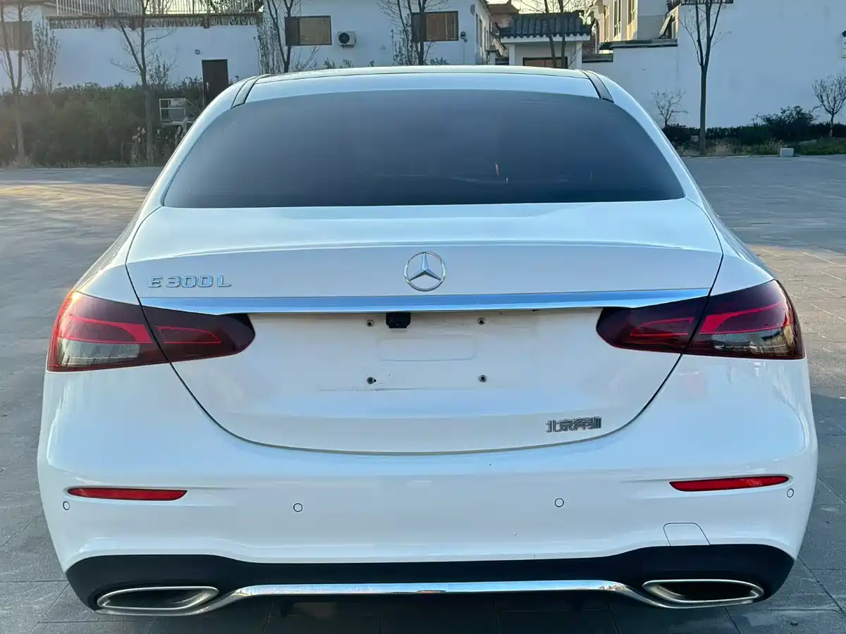 Mercedes-Benz E-Class 2021 E 300 L Sport Fashion фото 8