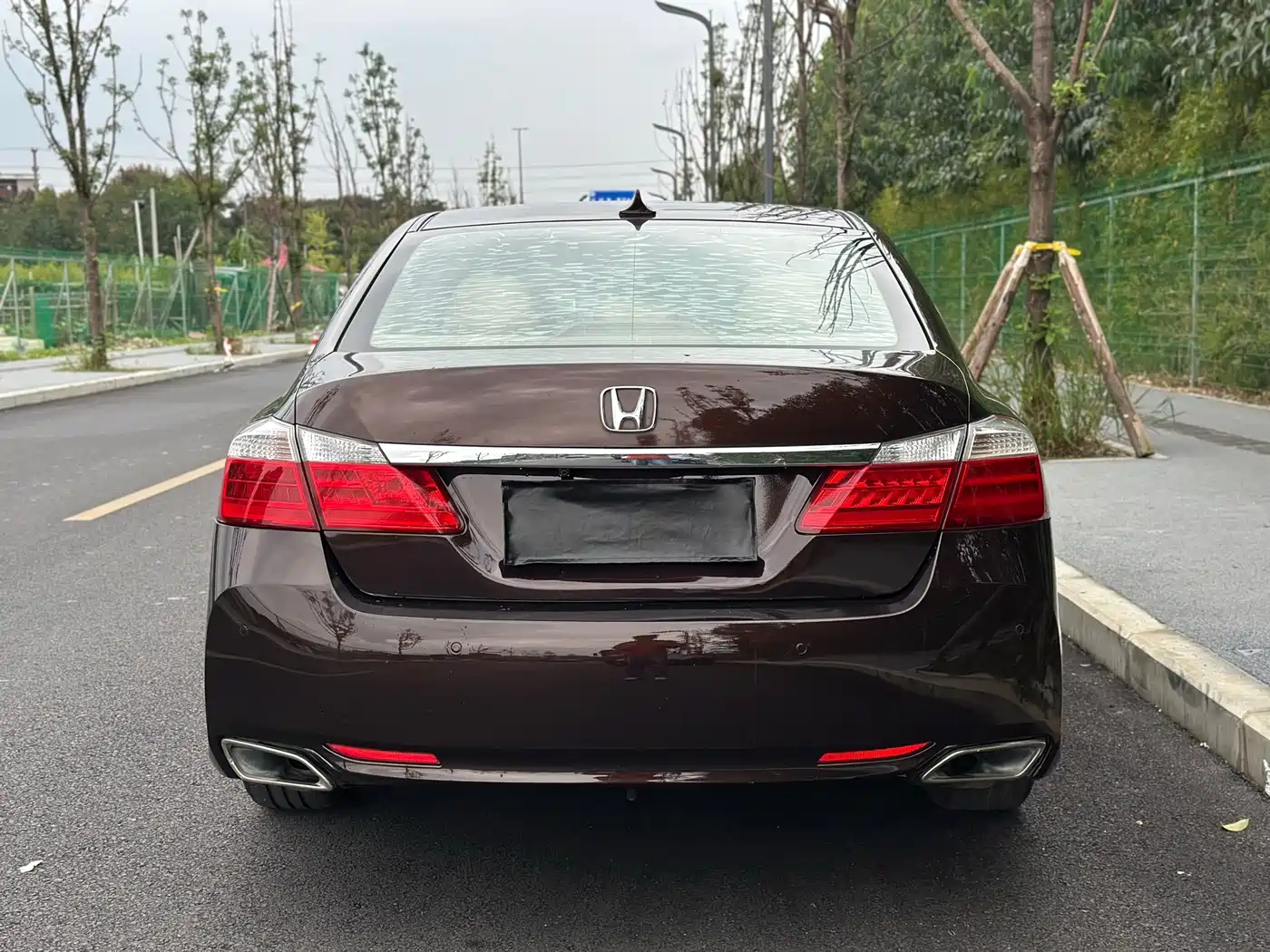 Фото 6 - Honda Accord