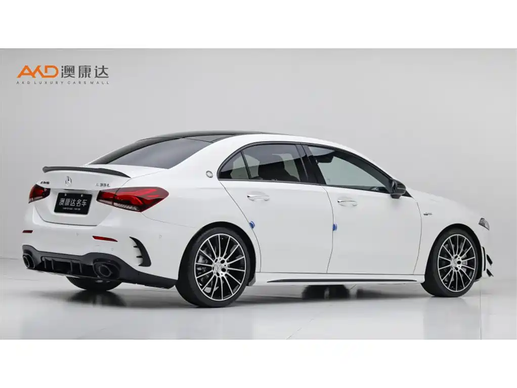 صورة 3 - Mercedes-Benz A-Class AMG