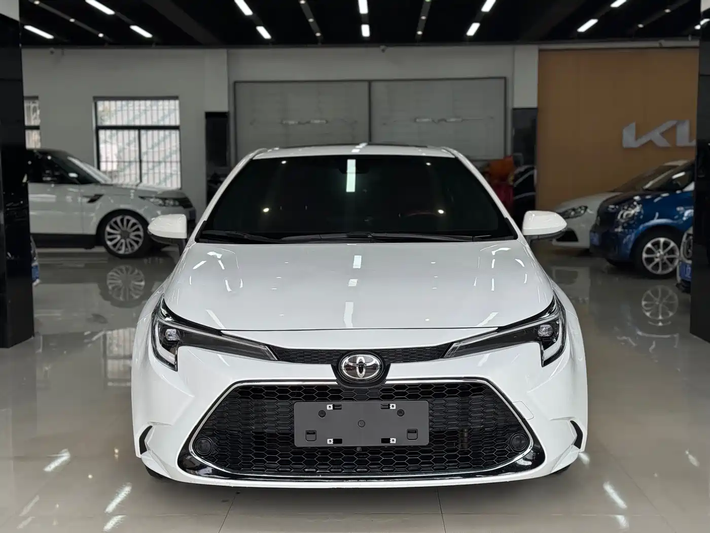Toyota Levin 2023 185T CVT Luxury фото 3