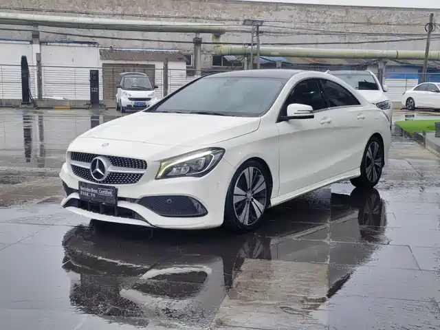 MERCEDES-BENZ CLA