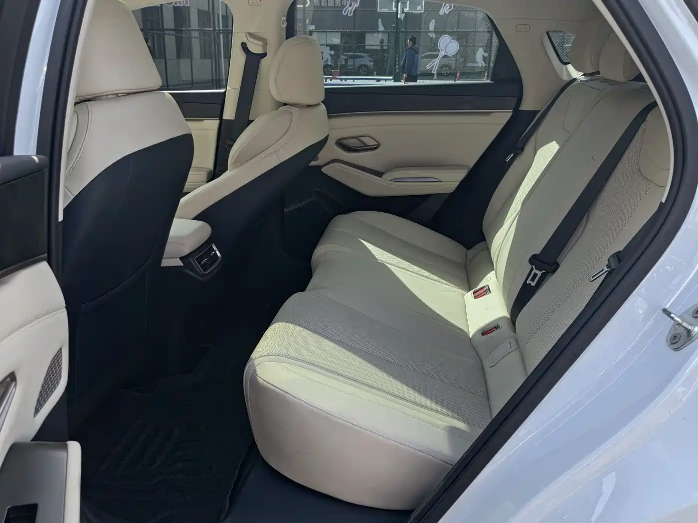 BYD Qin L 2024 DM-i 120KM Leading фото 4