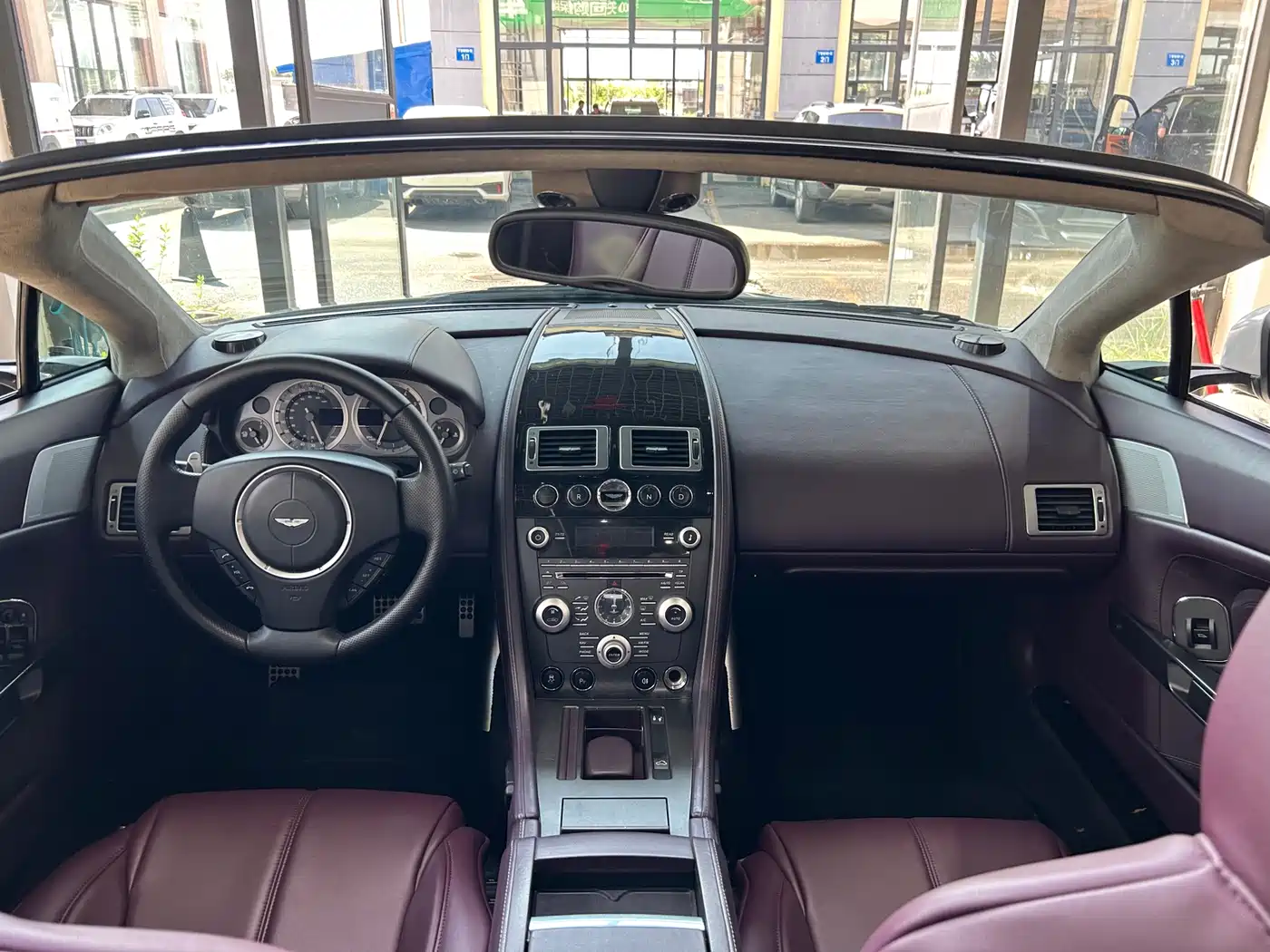 Aston Martin V8 Vantage 2011 2011 4.7L Sportshift Roadster