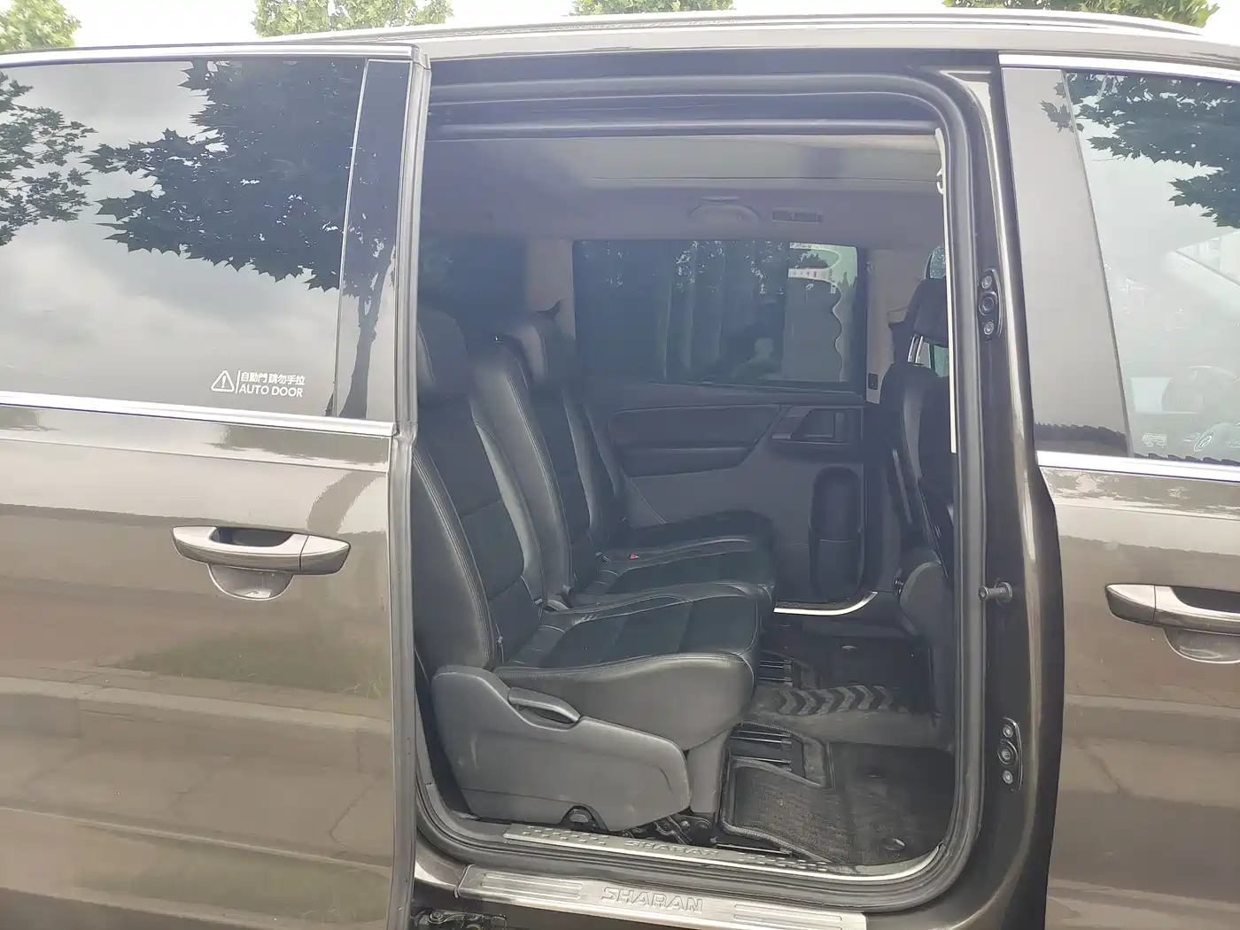 Volkswagen Sharan 2014 2.0TSI Luxury фото 12