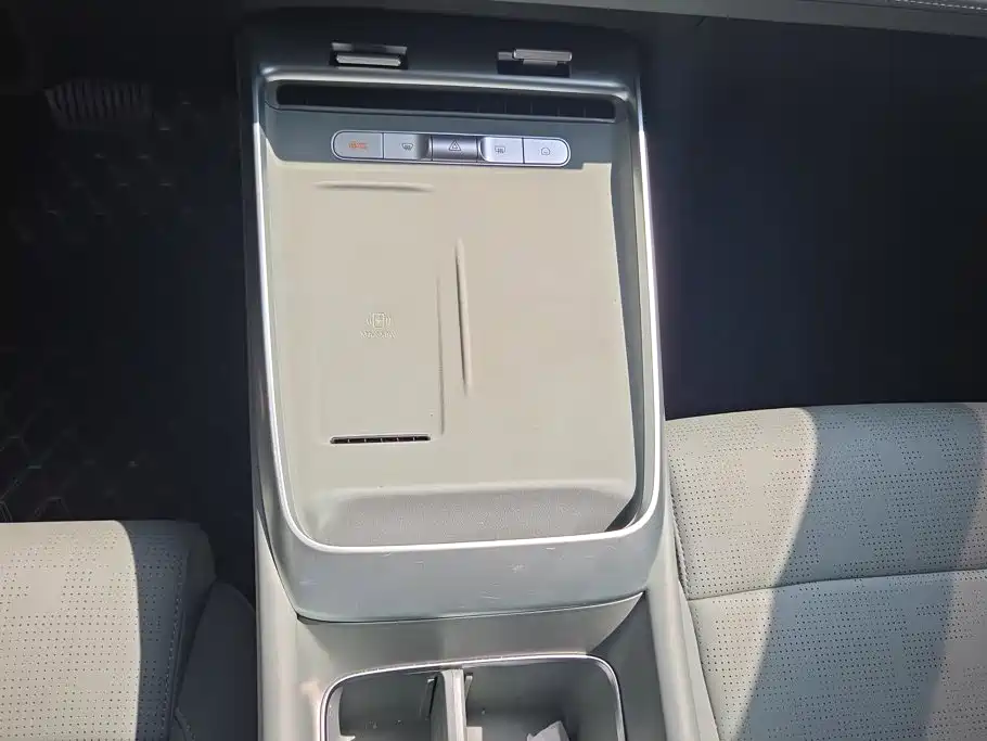 Roewe D6 2025 2025 520km Smart Edition