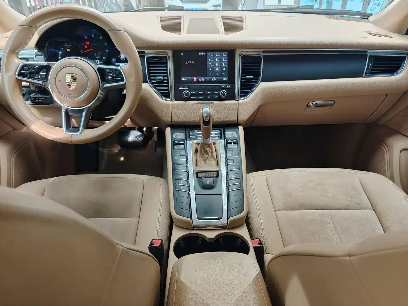 Porsche Macan 2017 Macan 2.0T фото 9