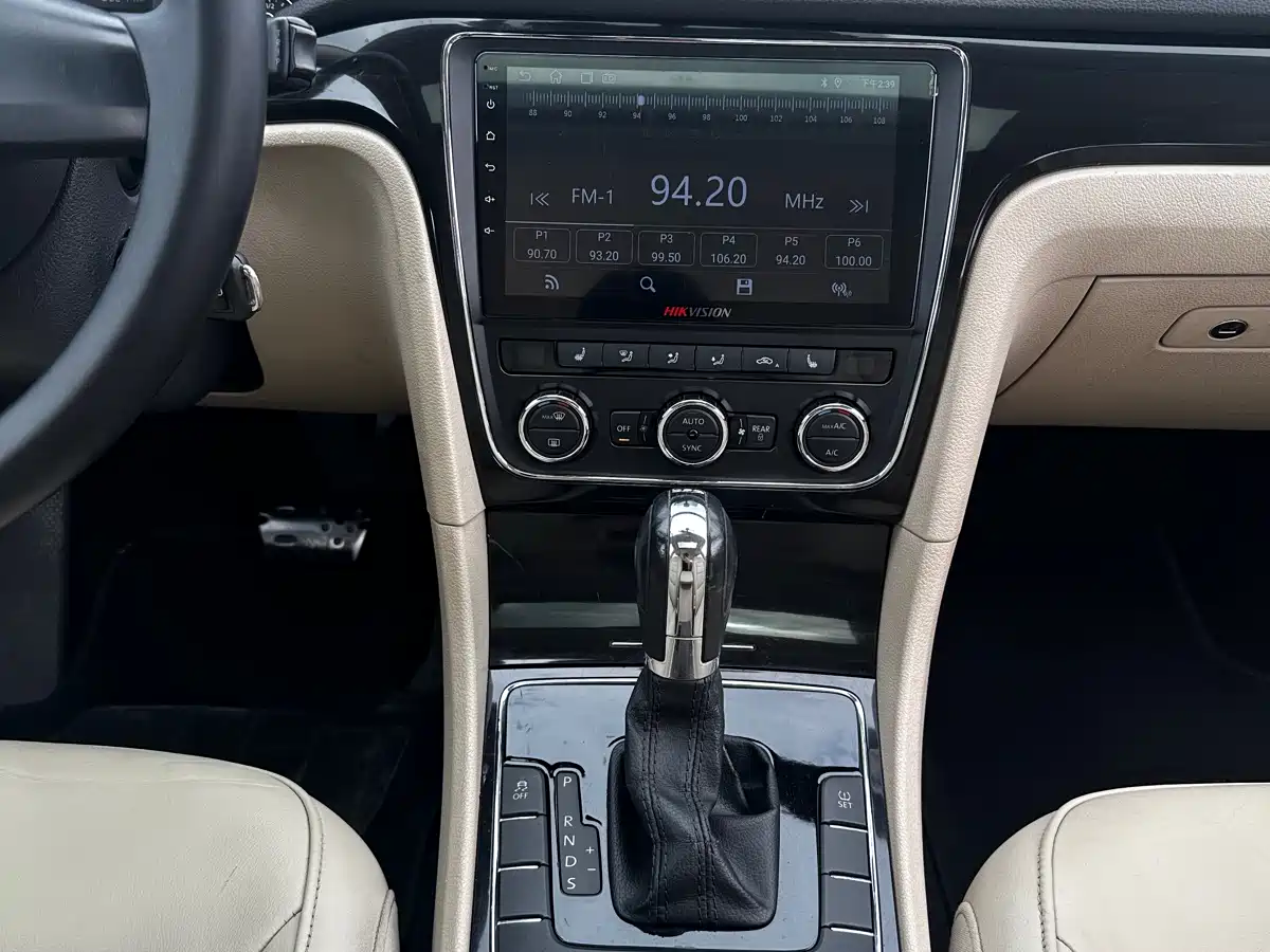 Volkswagen Passat 2013 1.8TSI DSG Zunrong фото 13