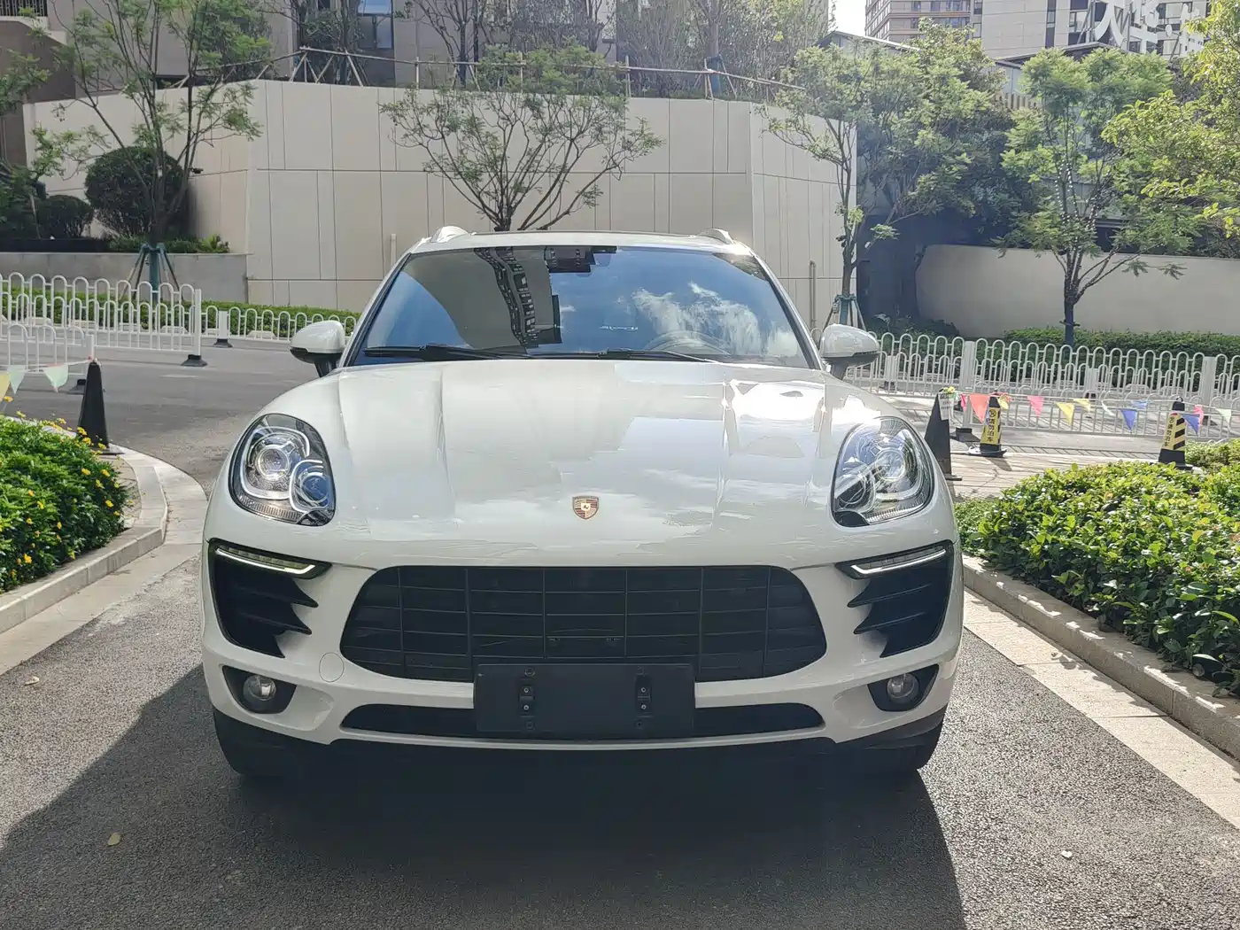Porsche Macan 2017 Macan 2.0T фото 2