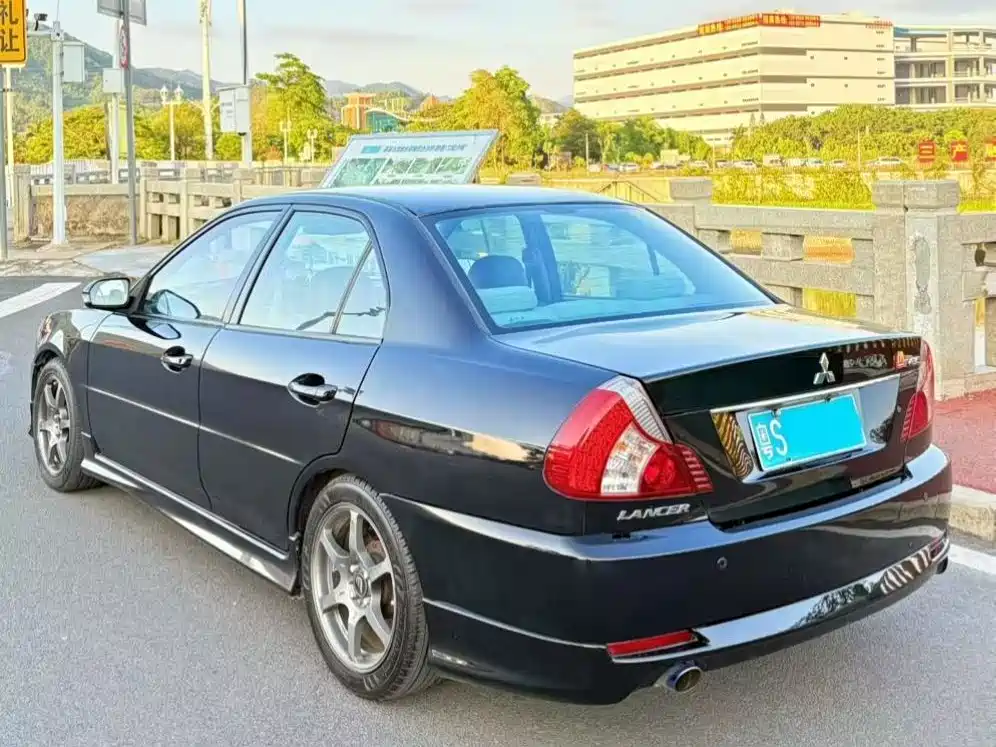 Mitsubishi Lancer 2012 1.6L Manual Luxury EXi фото 6