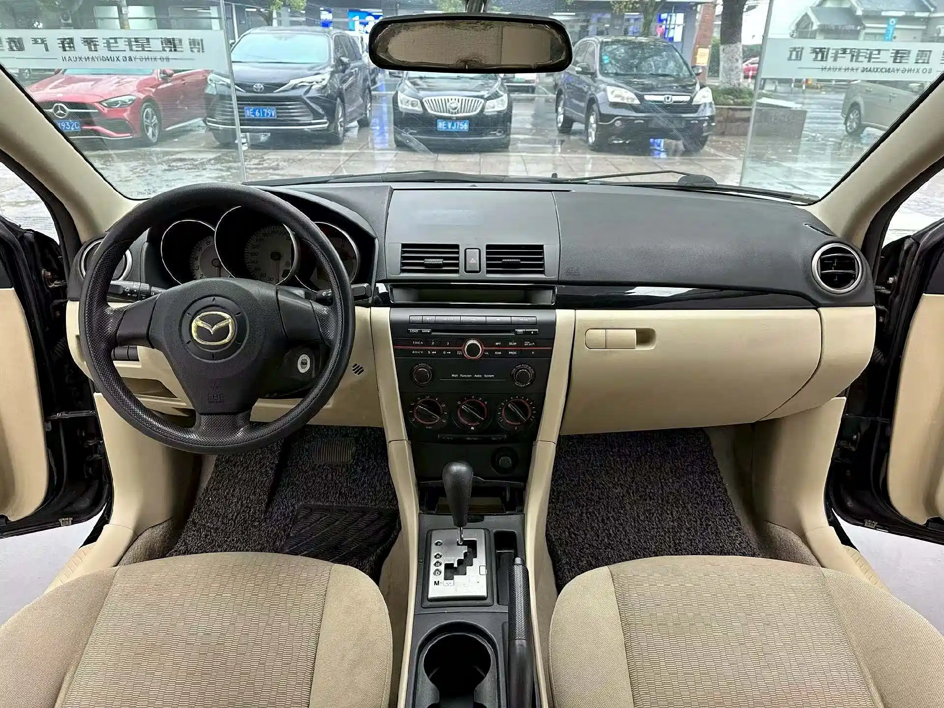 Фото 5 - Mazda 3