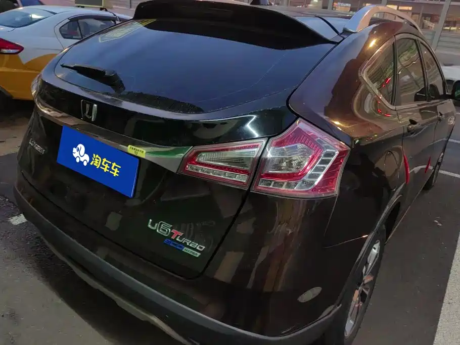 Фото 3 - Luxgen U6 SUV