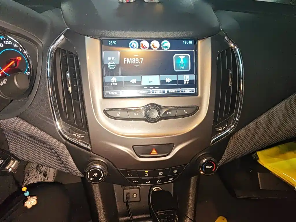 Chevrolet Cruze 2018 2018 320 Automatic Pioneer Sunroof Edition