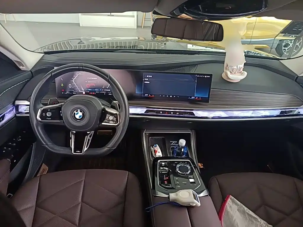 BMW 7 Series 2025 2023 Model 735Li M Sport Package