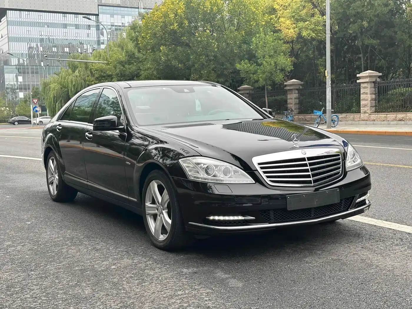 Mercedes-Benz S-Class 2012 S 300 L Premium Grand Edition фото 3
