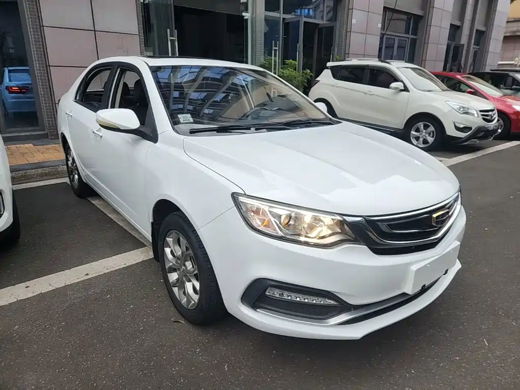 Фото 4 - Geely Vision