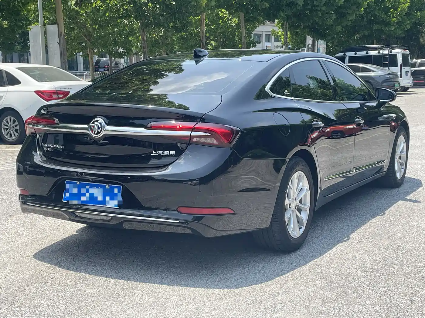 BUICK LACROSSE
