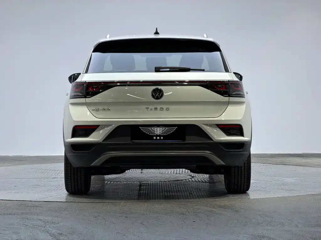 Фото 3 - Volkswagen T-ROC