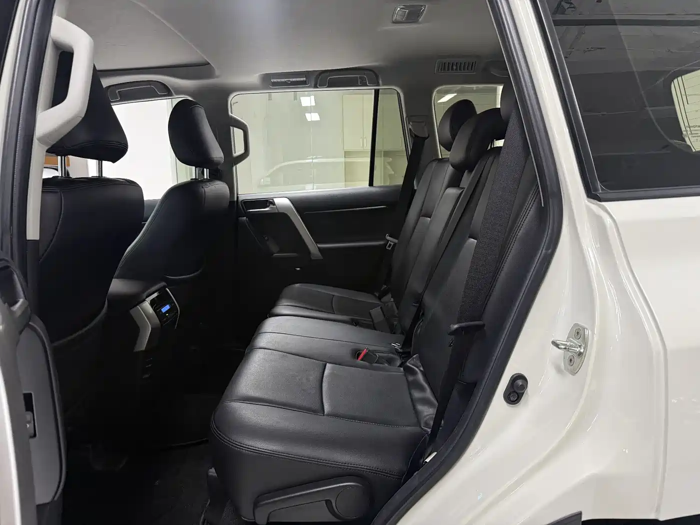 Toyota Prado 2018 3.5L Auto TX фото 11