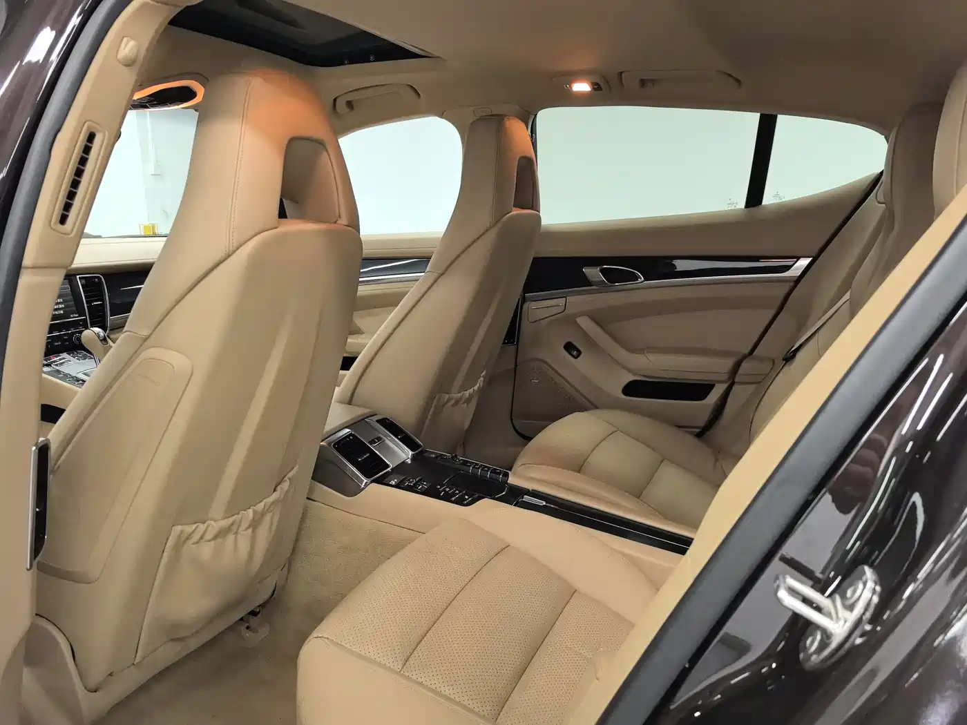 Porsche Panamera 2013 Panamera 4 Platinum Edition 3.6L фото 6
