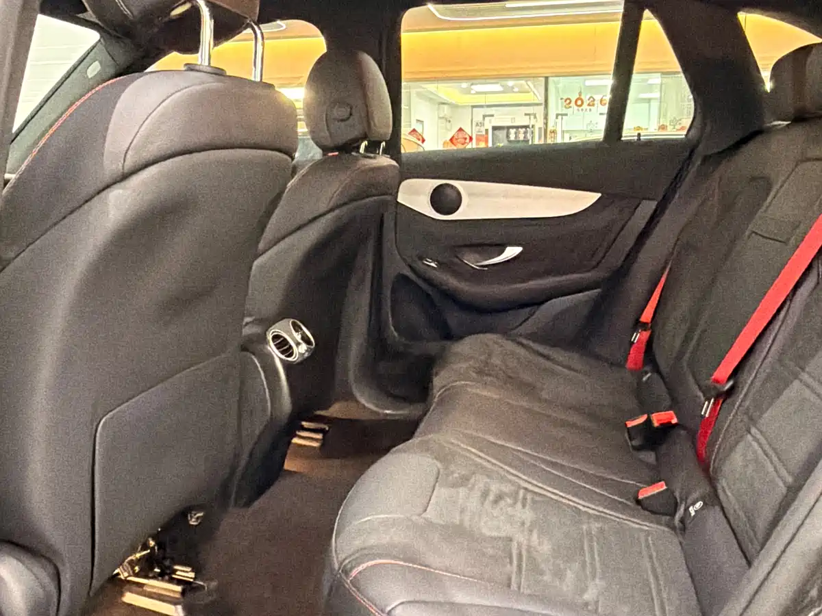 MERCEDES-BENZ GLC AMG