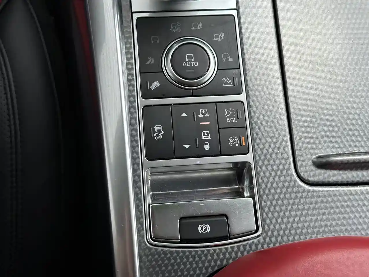 Land Rover Range Rover Sport 2014 5.0 SC V8 Dynamic Genesis Edition фото 6