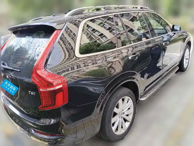 Volvo XC90 2018 T6 Momentum 5-seater — фото 2