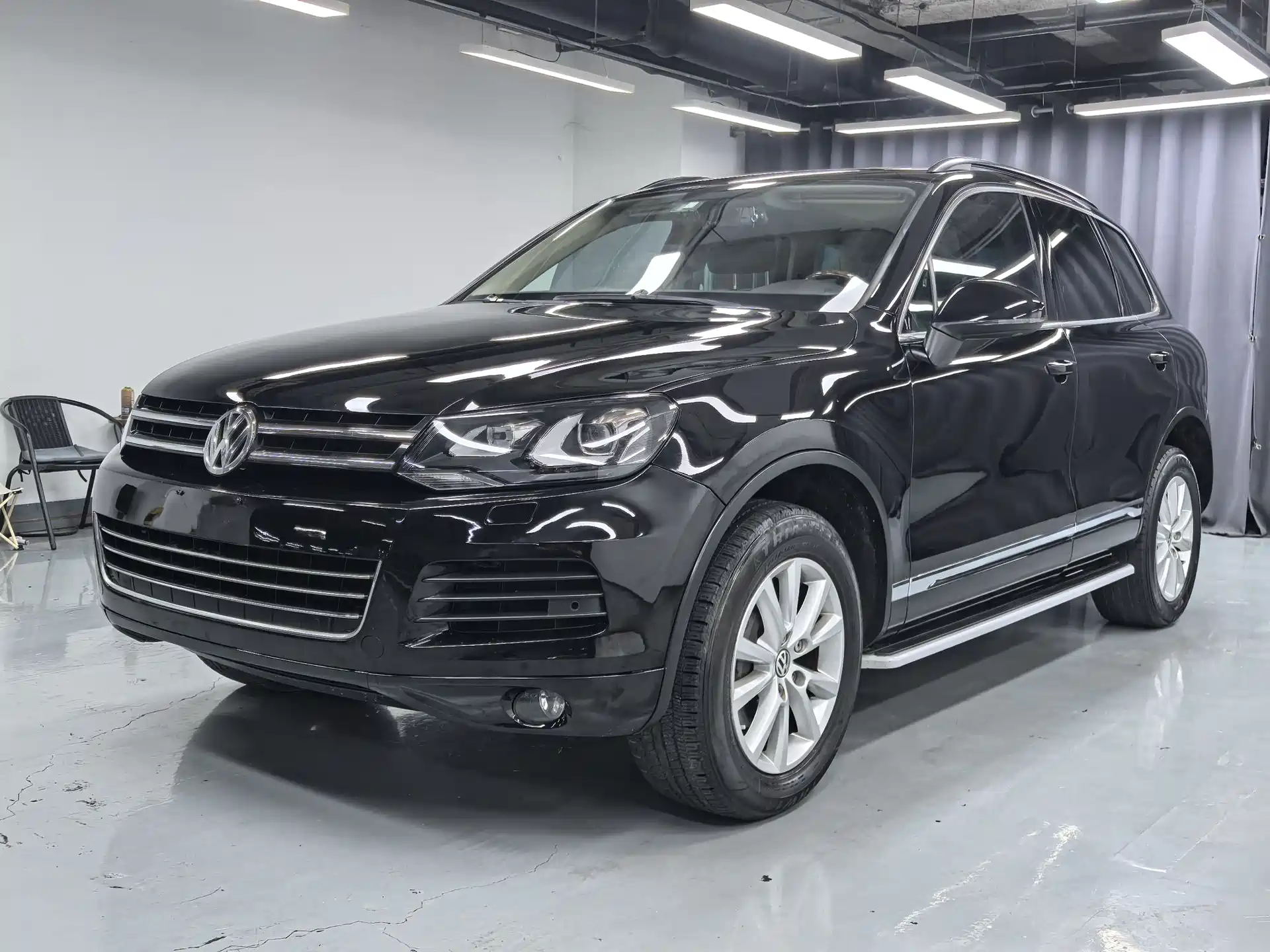 Фото 1 - Volkswagen Touareg