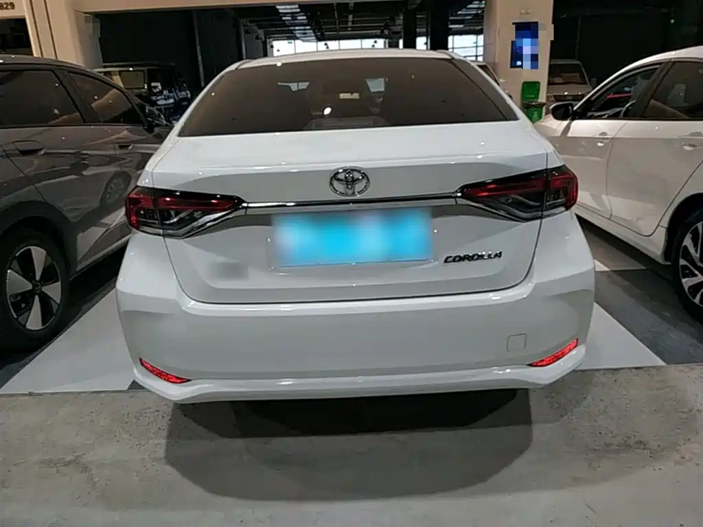 Toyota Corolla 2021 TNGA 1.5L CVT Elite Edition фото 6