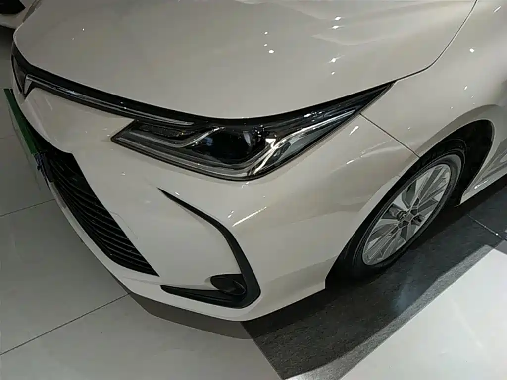 Toyota Corolla 2021 TNGA 1.5L CVT Elite Edition фото 24