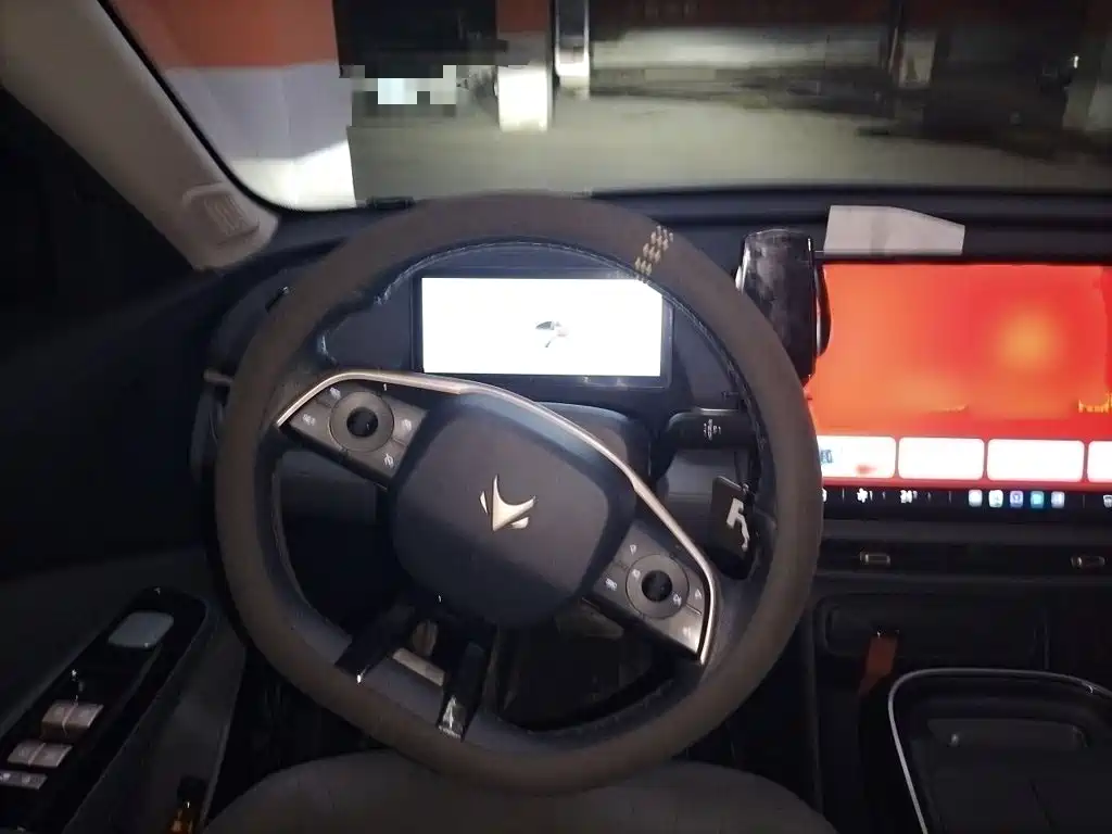 ARCFOX T1 2025 2025 425 Base Version