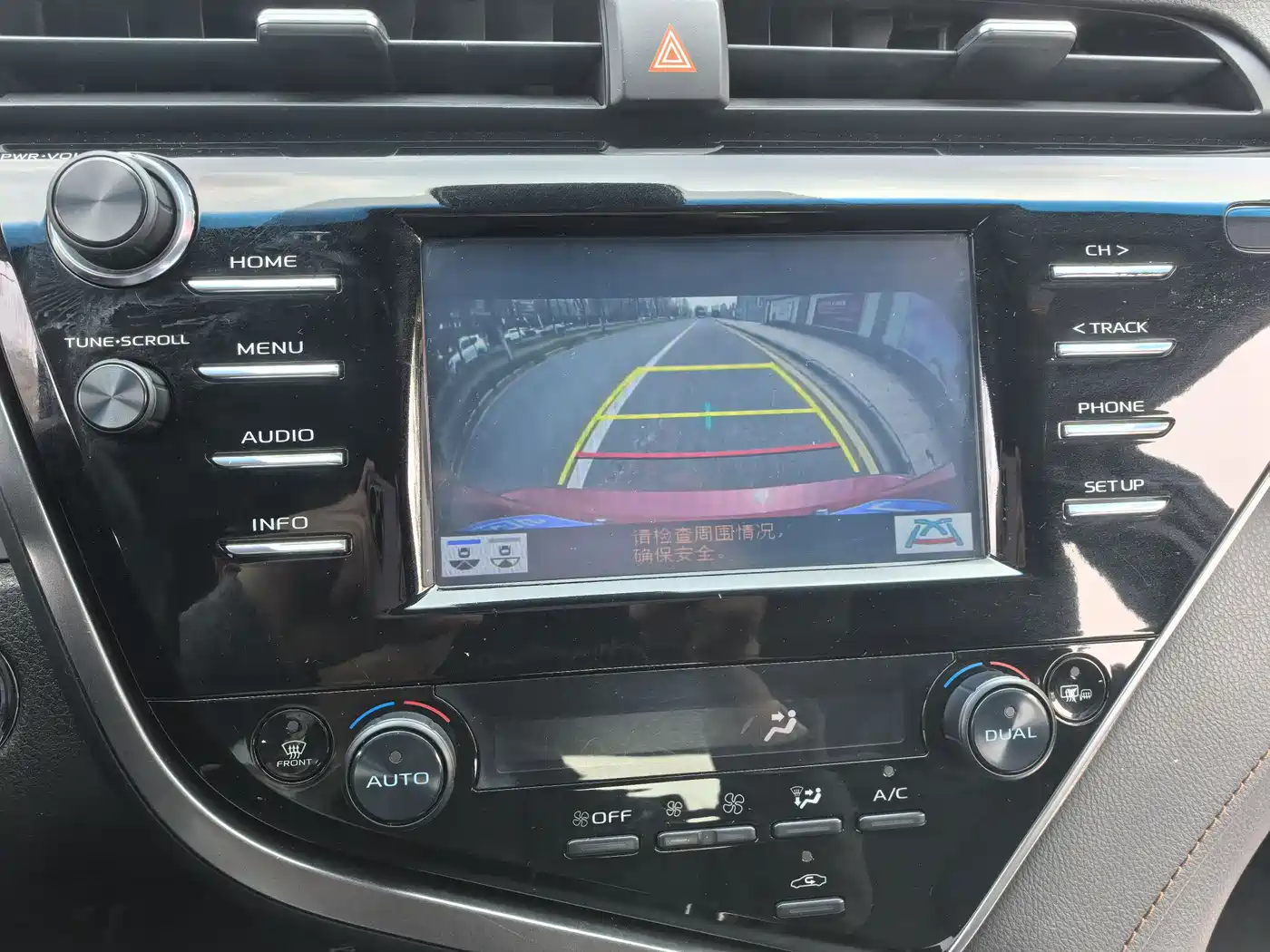 Toyota Camry 2018 2.0S Sport Edition фото 8
