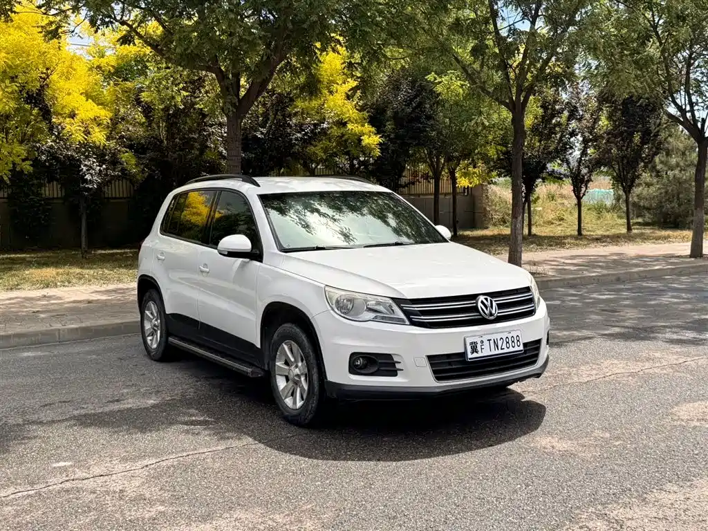 Volkswagen Tiguan 2010 1.8TSI Automatic 2WD Trend фото 3