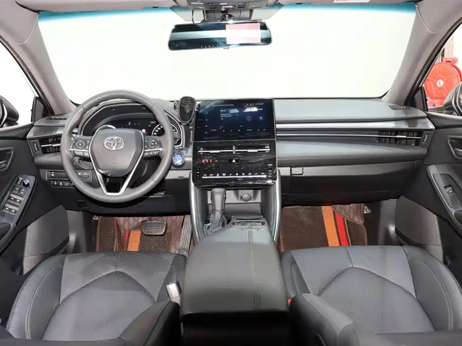 Toyota Avalon 2023 Hybrid 2.5L Luxury Edition фото 12