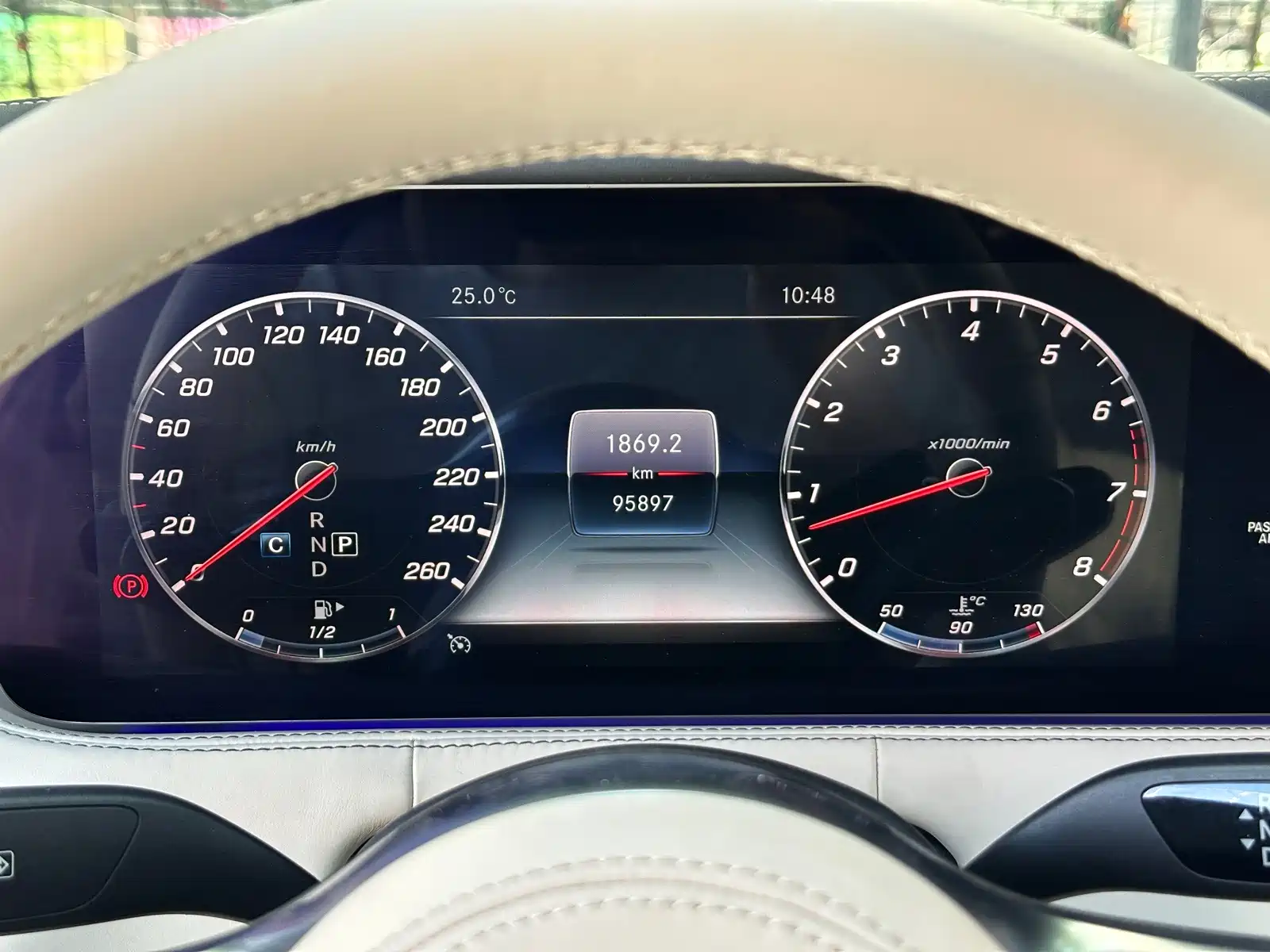 Фото 21 - Mercedes-Benz S-Class