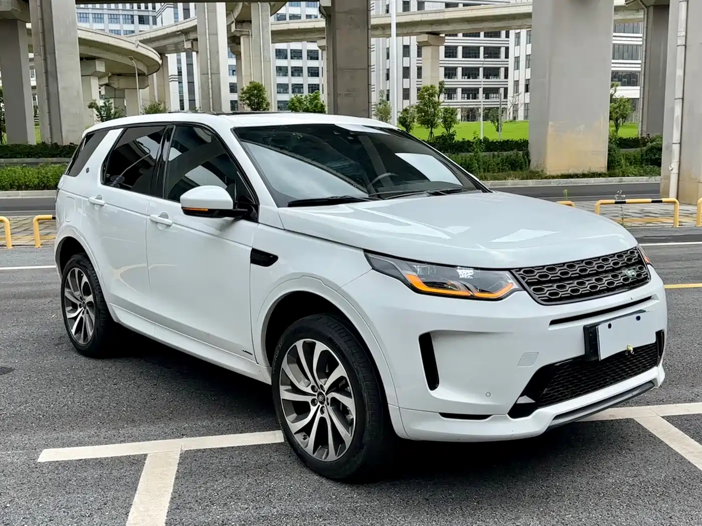 LAND ROVER DISCOVER SPORTS