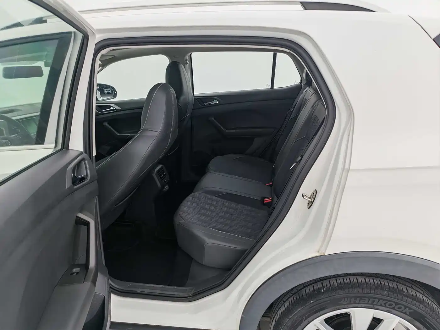 Volkswagen T-Cross 2019 280TSI DSG Comfort Edition фото 12