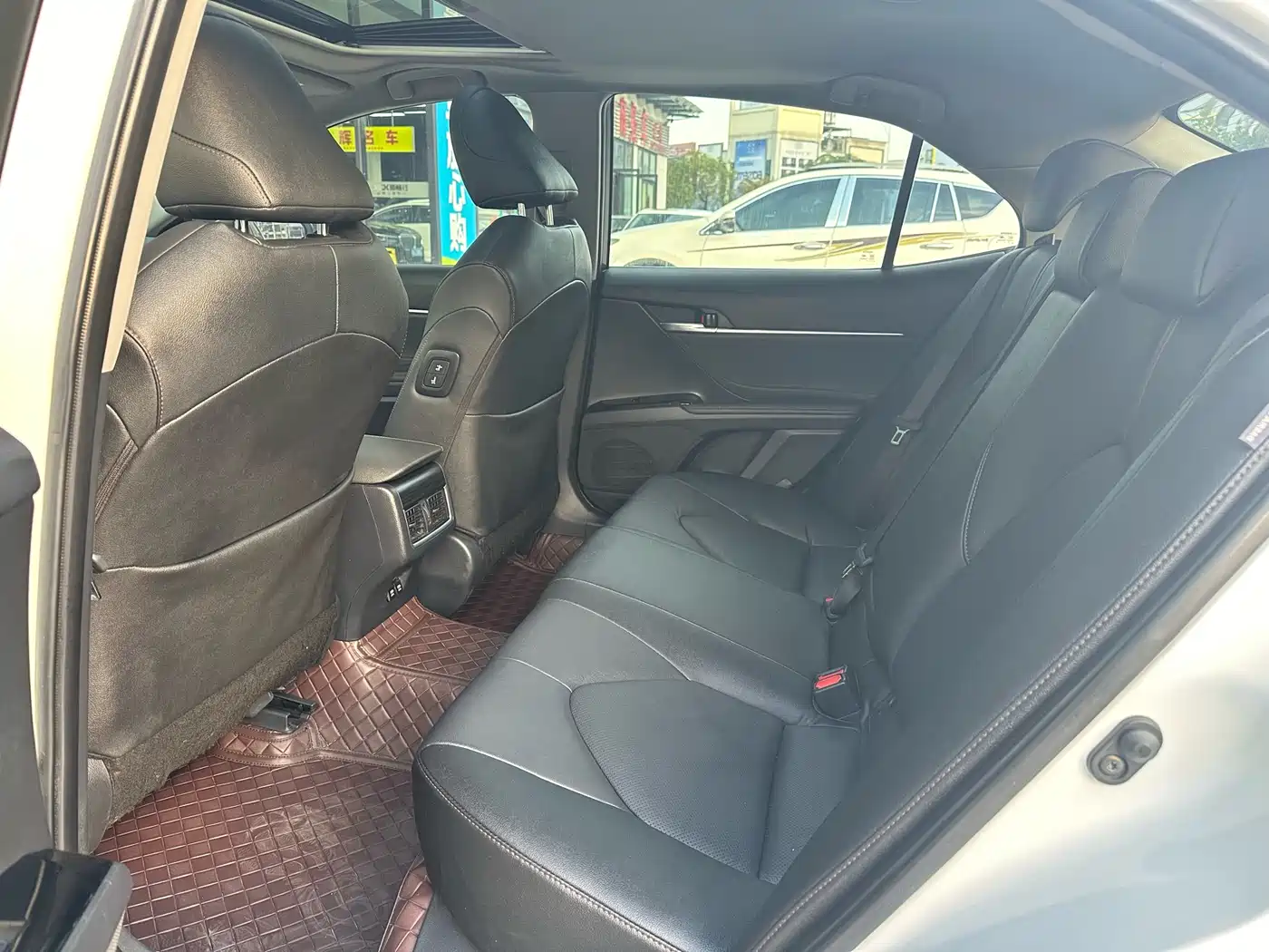 Toyota Camry 2021 2.0G Luxury Edition фото 8
