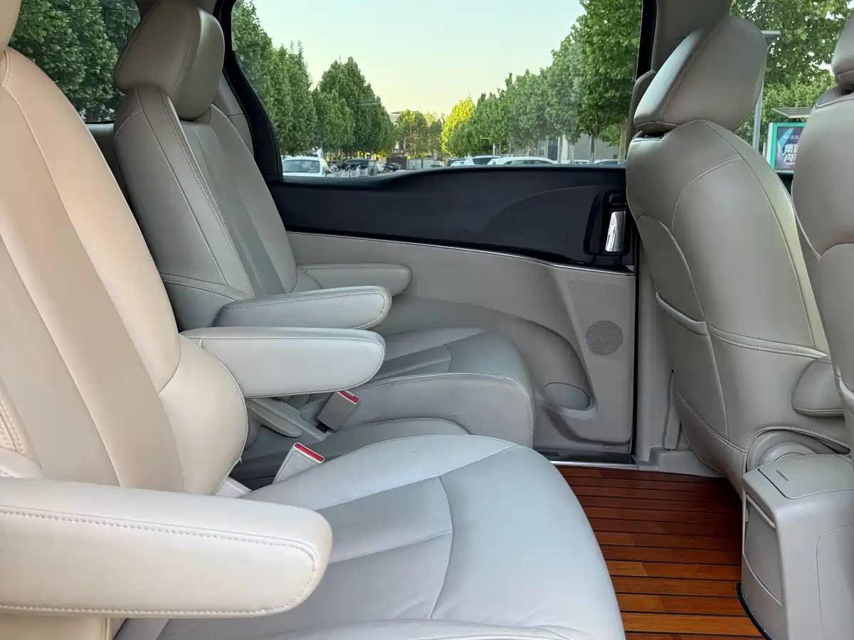 Buick GL8 2018 28T Luxury Model China VI фото 11