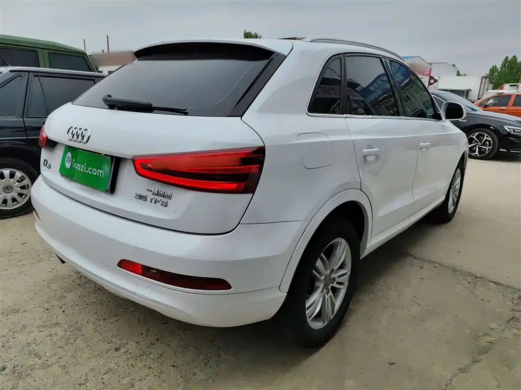 Audi Q3 2015 35 TFSI Comfort фото 7