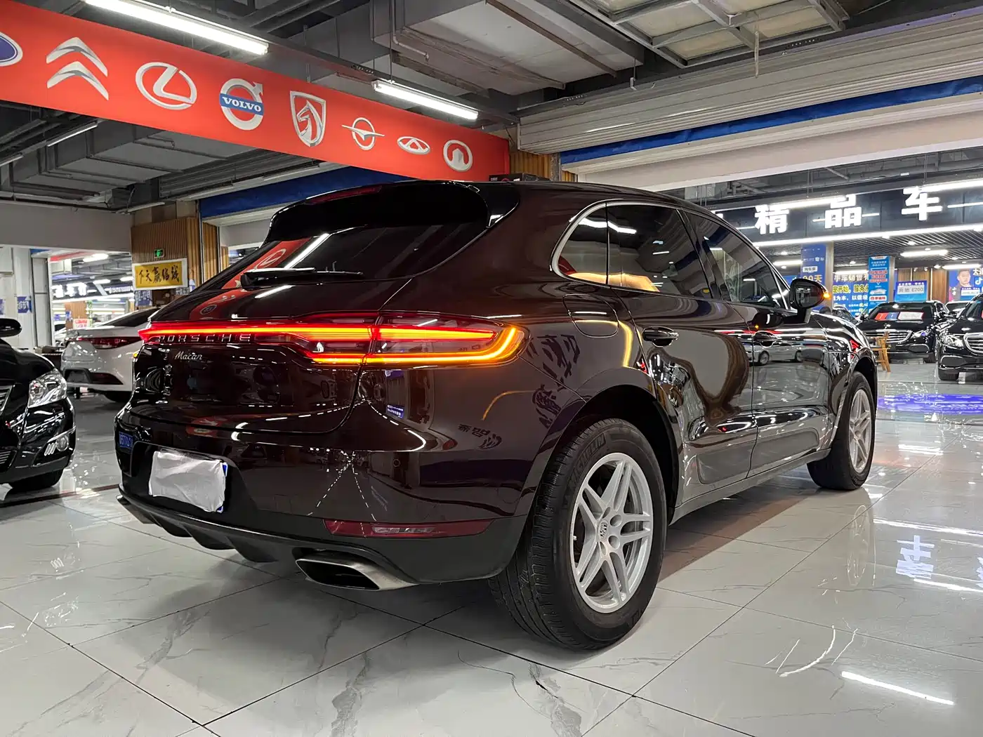 Porsche Macan 2018 Macan 2.0T фото 5
