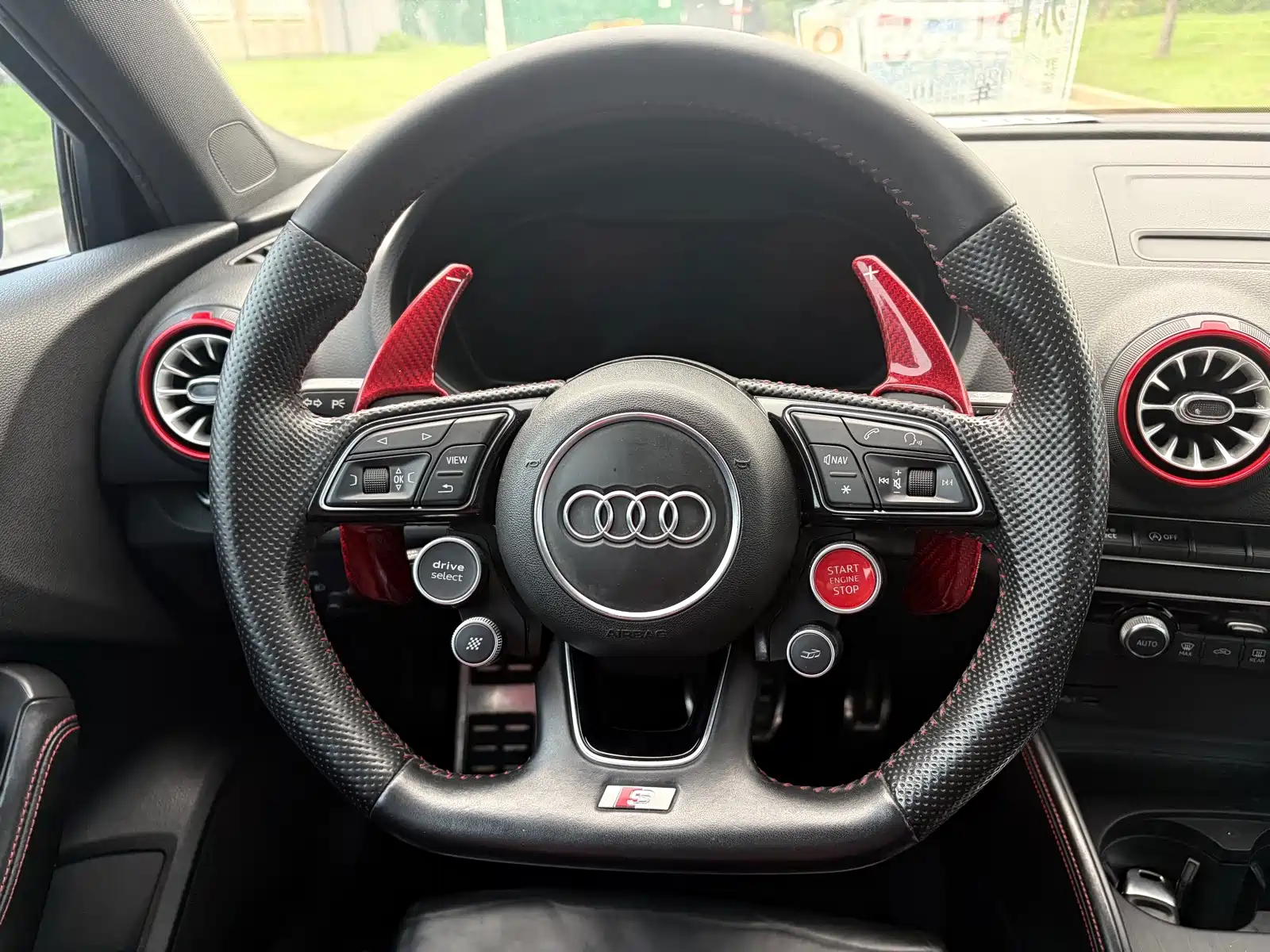 Photo 5 - Audi S3