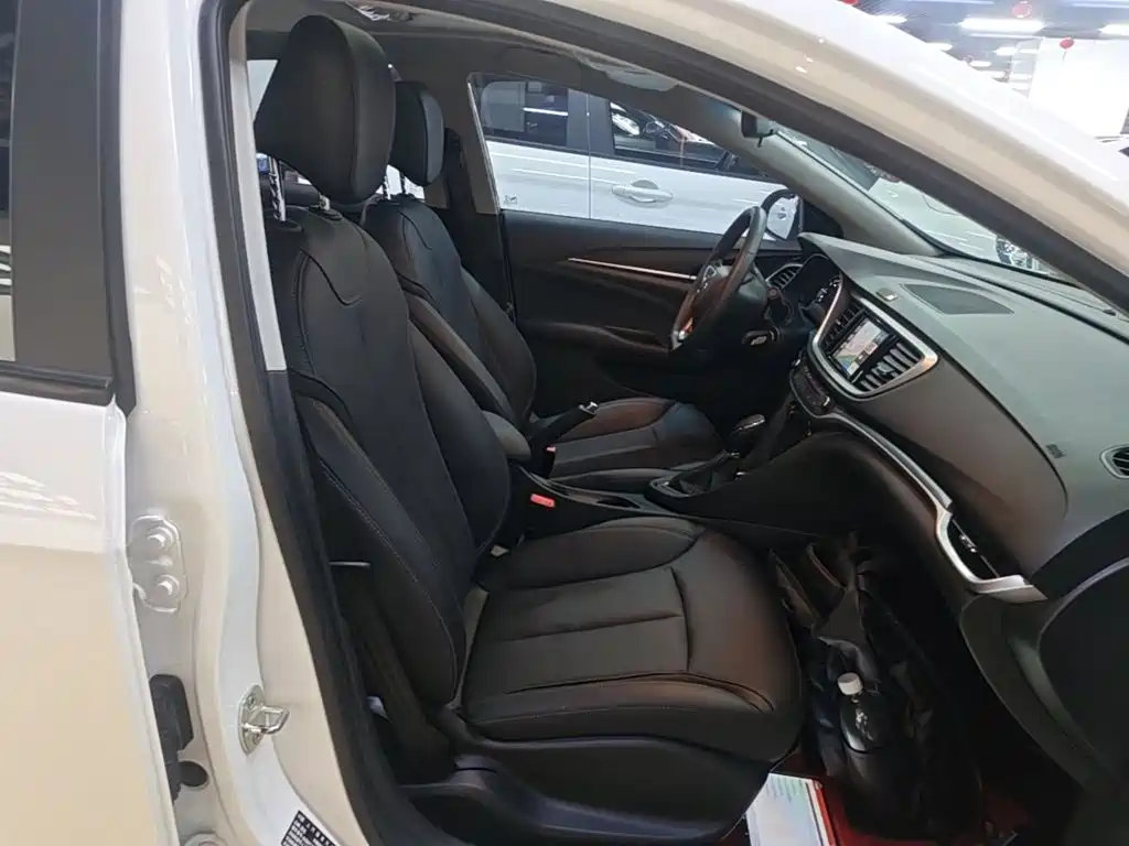 Фото 25 - Buick Excelle
