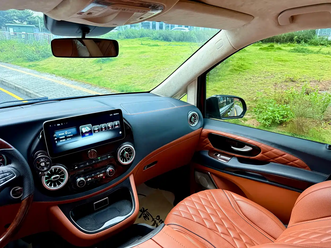 Mercedes-Benz Vito 2020 2.0T Business Edition (7-seater) фото 20